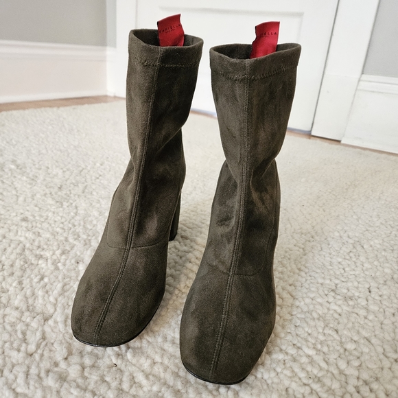 Daniella Shevel BellaMia Suede Pull on Boots size 40, US 9, military green - Picture 7 of 7